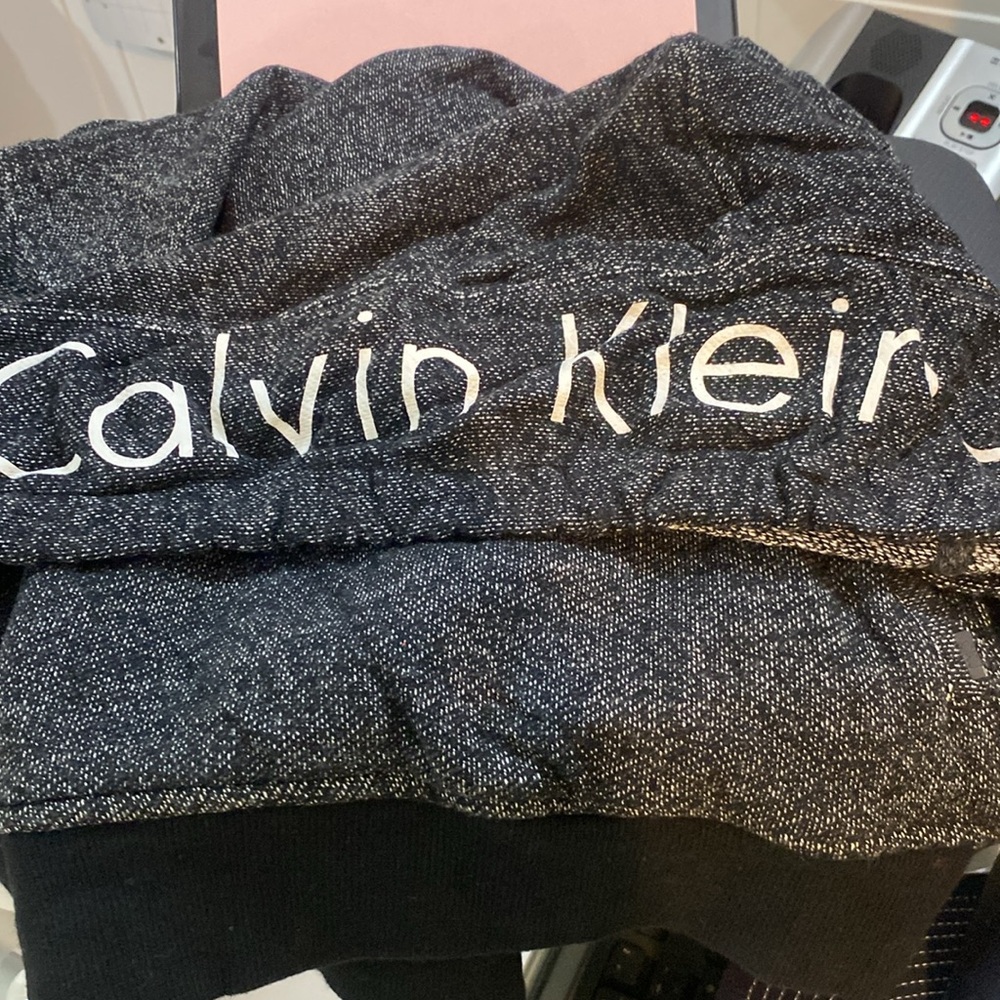 Calvin Klein size Medium Hooded Vest good condition - Picture 4 of 4